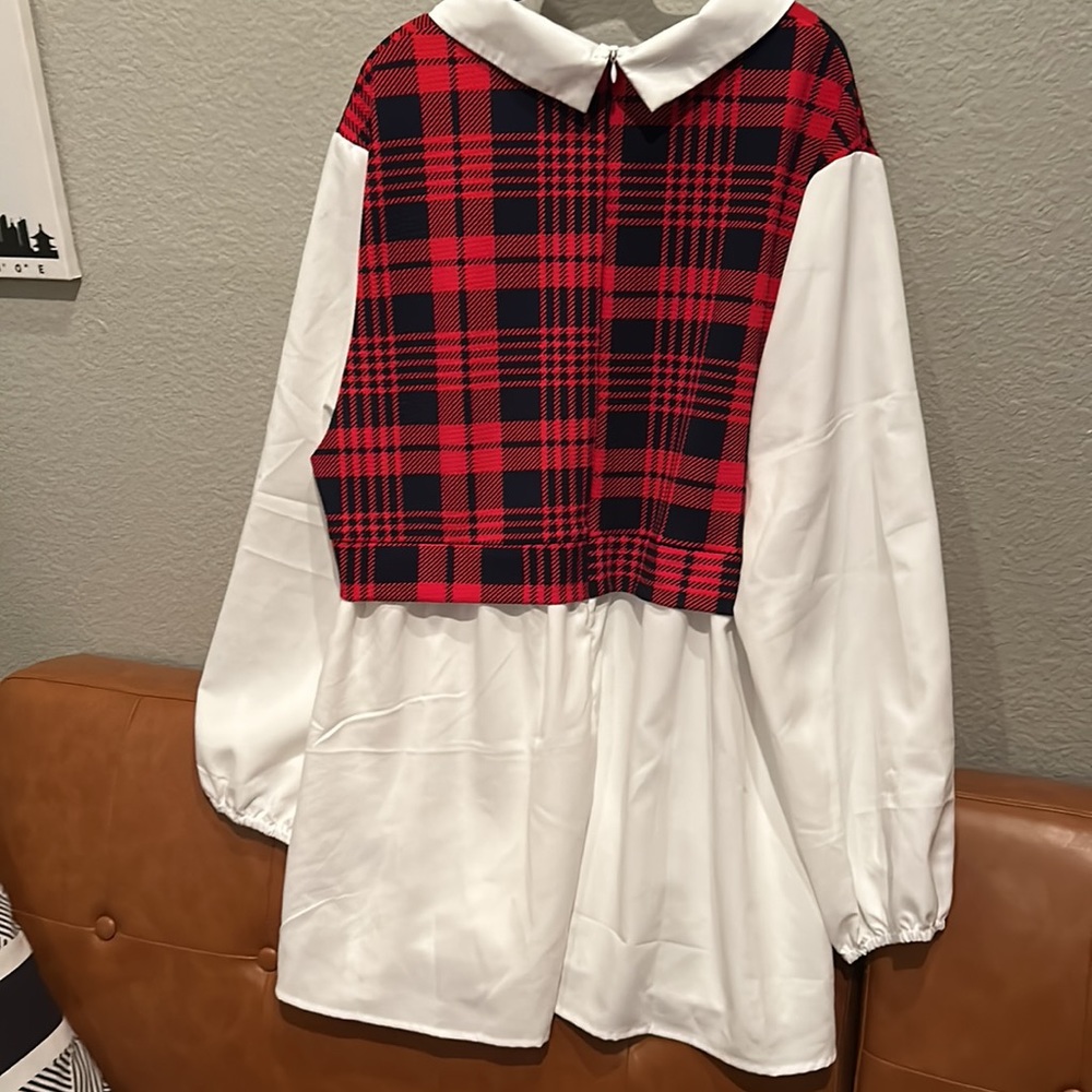 Plus size peplum top for sale 15$ never worn, tag removed. - Picture 4 of 5